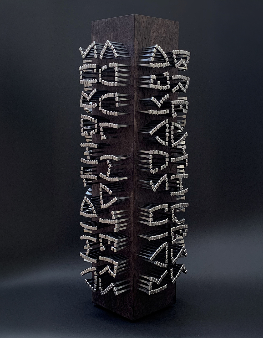 Robbie Schneider - Lettering piece horseshoe nails - Lettering artist 1